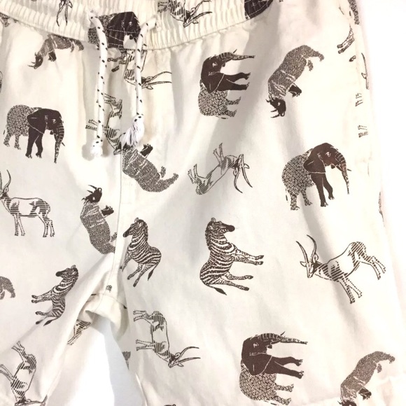 Mens Animal Print Shorts Off White Size Large - Picture 5 of 8